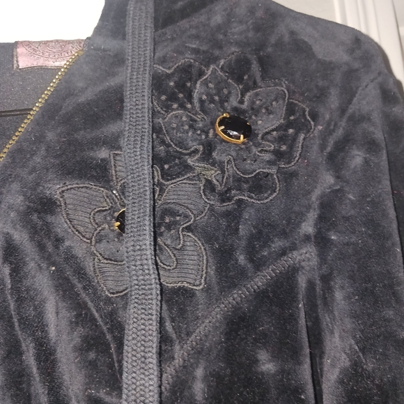 JUICY COUTURE SMALL SM S RARE VINTAGE BLACK VELOUR HOODIE SWEATSHIRT FLOWERS - Picture 2 of 2